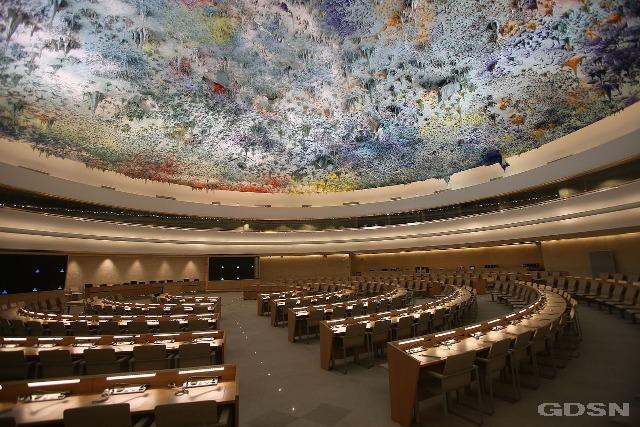 1280px-UN_Geneva_Human_Rights_and_Alliance_of_Civilizations_Room.jpg